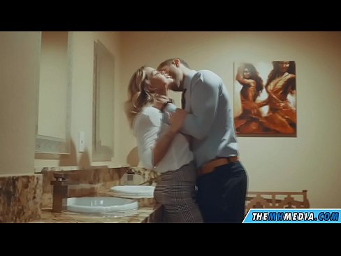 ❤️ Keď vás prsnatá blondínka zvádza na verejných toaletách ️❌ Super sex na sk.hentaisea-com.ru